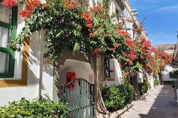 Billy's Puerto de Mogán Apartments by Livvo