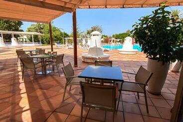 Bungalows Cordial Sandy Golf