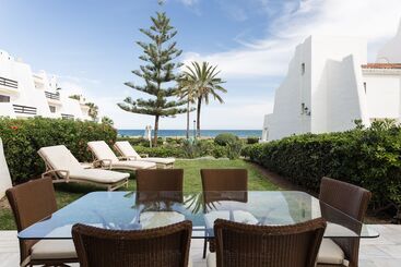 Coral Beach Apart