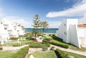 Coral Beach Apart