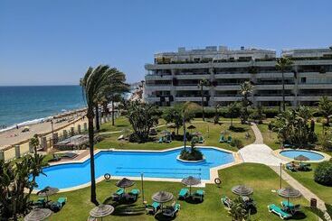 Coral Beach Apart