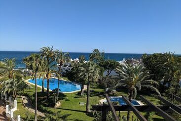 Coral Beach Apart