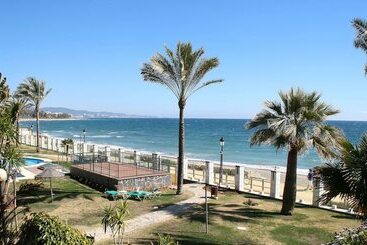 Coral Beach Apart