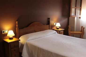 Hostal Mont Royal