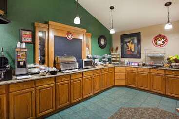 هتل Americinn By Wyndham Menominee