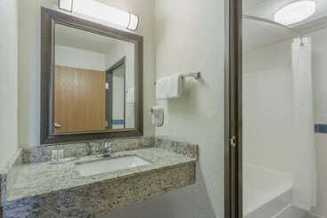 هتل Americinn By Wyndham Menominee