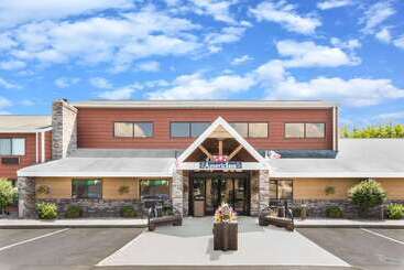 هتل Americinn By Wyndham Menominee