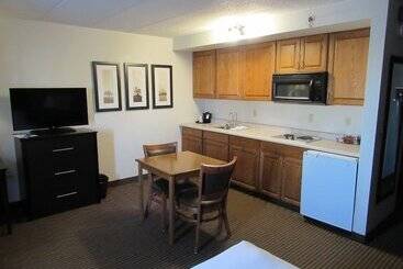 هتل Americinn By Wyndham Menominee