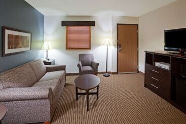 هتل Americinn By Wyndham Menominee