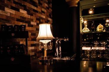 هتل Capital With Private Wellness