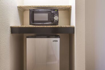 هتل Comfort Inn & Suites Sarasota I75