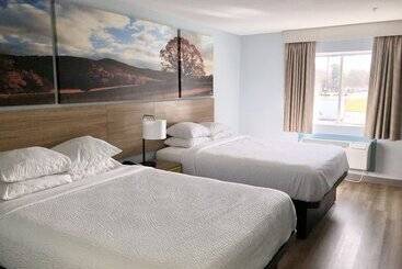 فندق Days Inn & Suites By Wyndham Siler City