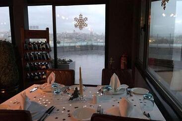 Doubletree By Hilton Hotel Istanbul   Sirkeci