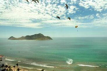 هتل El Cid Castilla Beach