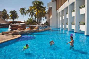 هتل El Cid Castilla Beach