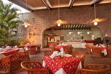 El Cid Granada Hotel & Country Club