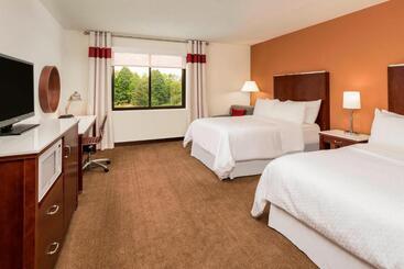 هتل Four Points By Sheraton Boston Logan Airport Revere