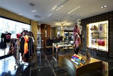 Hard Rock Hotel Tenerife