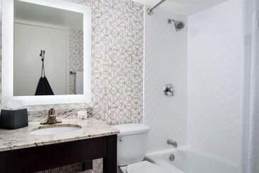 Holiday Inn Hotel & Suites Boston   Peabody By Ihg