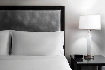 Holiday Inn Hotel & Suites Boston   Peabody By Ihg