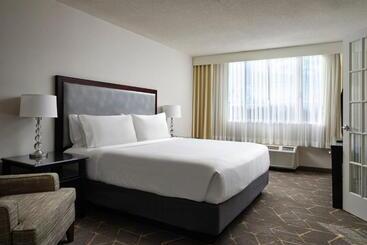 Holiday Inn Hotel & Suites Boston   Peabody By Ihg