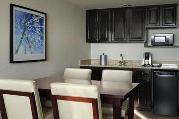 Holiday Inn Hotel & Suites Boston   Peabody By Ihg