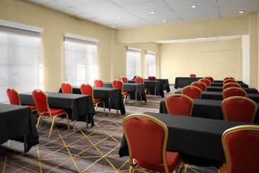 Holiday Inn Hotel & Suites Boston   Peabody By Ihg