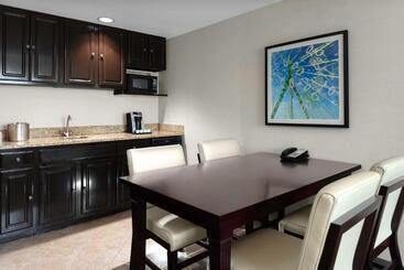 Holiday Inn Hotel & Suites Boston   Peabody By Ihg
