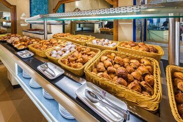 Le Royal Hotels & Resorts   Hammamet