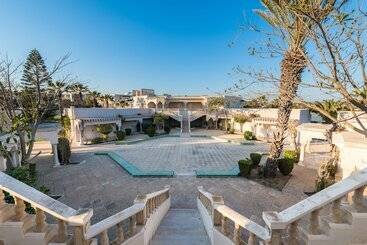 Le Royal Hotels & Resorts   Hammamet