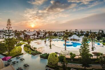 Le Royal Hotels & Resorts   Hammamet