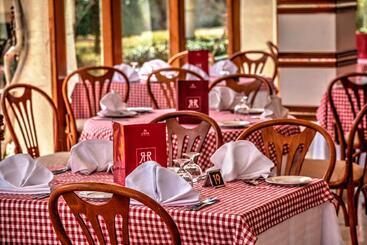 Le Royal Hotels & Resorts   Hammamet