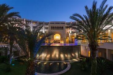 هتل Medina Solaria And Thalasso