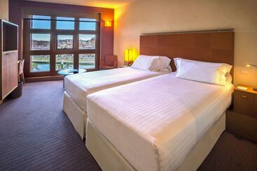 هتل Meliá Bilbao