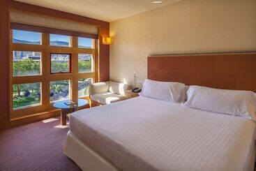 هتل Meliá Bilbao