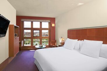 هتل Meliá Bilbao