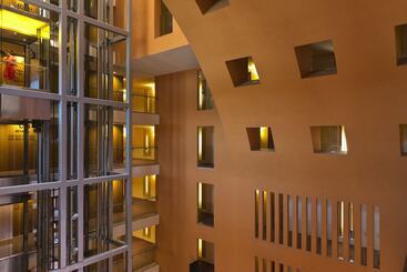 هتل Meliá Bilbao