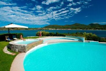 هتل Palumbalza Porto Rotondo