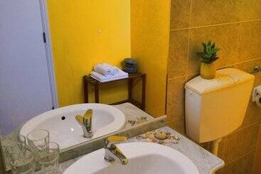 هتل Quinta Dos Caracois