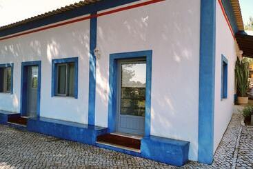 هتل Quinta Dos Caracois