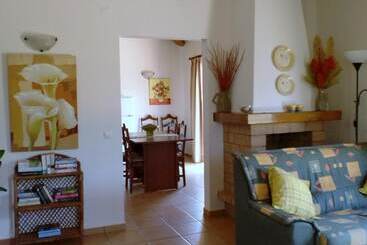 هتل Quinta Dos Caracois