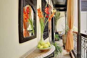 هتل Riad Dar El Souk