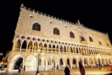 هتل Santa Chiara