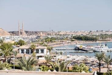 هتل Turquoise Beach
