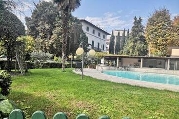 هتل Villa Royal