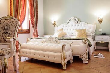هتل Villa Royal