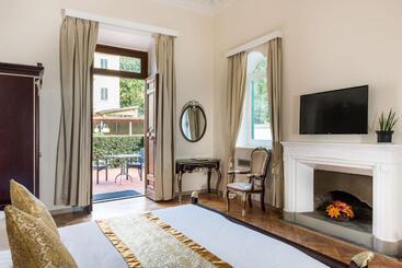 هتل Villa Royal