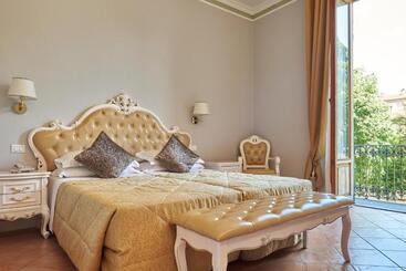 هتل Villa Royal