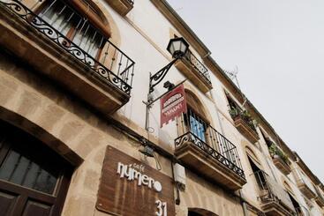 هتل Vivienda Turística Yamaries