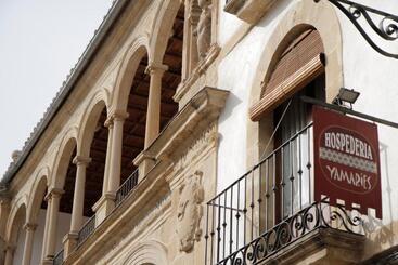 هتل Vivienda Turística Yamaries